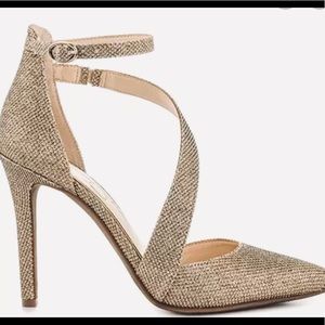 Jessica Simpson Castana Gold Heels (NWT)